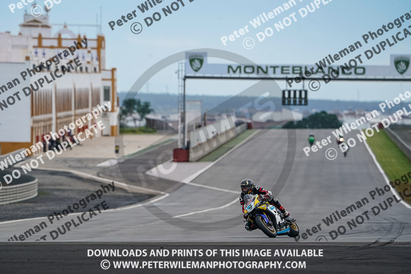 cadwell no limits trackday;cadwell park;cadwell park photographs;cadwell trackday photographs;enduro digital images;event digital images;eventdigitalimages;monteblanco trackday photographs;no limits trackdays;peter wileman photography;racing digital images;trackday digital images;trackday photos